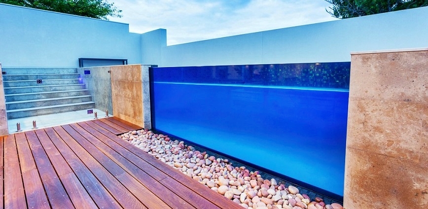 Installation - Glass Window for Infinity Pool